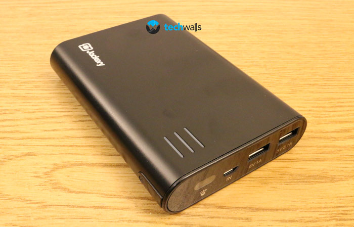 jackery-giant-plus-1